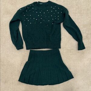Gorgeous Abercrombie, kids two-piece Pearl-Embellished Dark Green Knit Skirt
